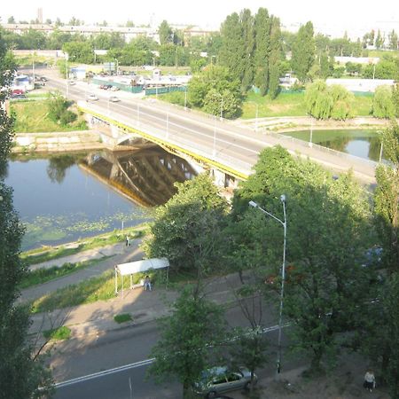 Apartment On Livoberezna Metro Station Kiev Eksteriør bilde