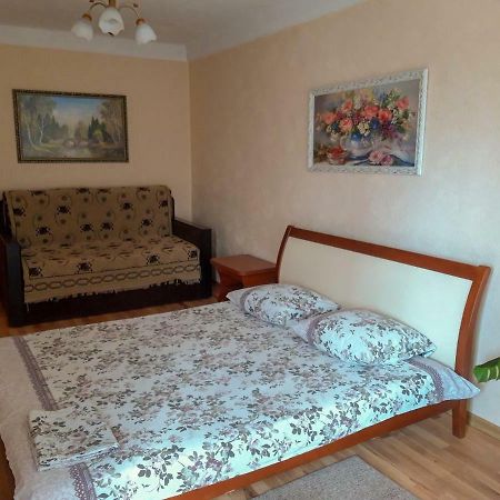 Apartment On Livoberezna Metro Station Kiev Eksteriør bilde